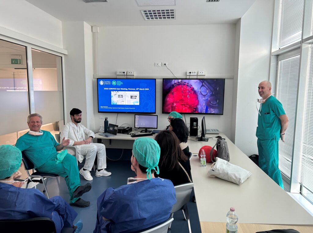 Foto di uno dei Corsi di formazione Europei per l’uso della Fluorescenza e della Microscopia confocale tenuto da Alessandro Della PUppa