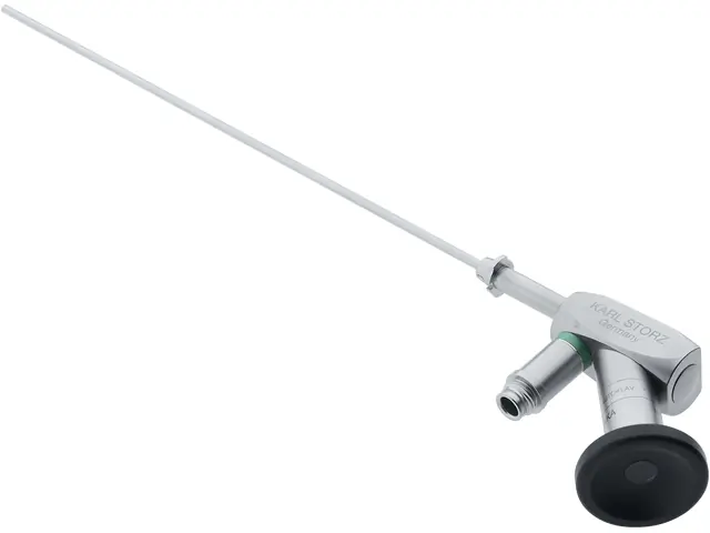 Immagine di un endoscopio per basicranio utilizzato dal Prof. Alessandro della Puppa